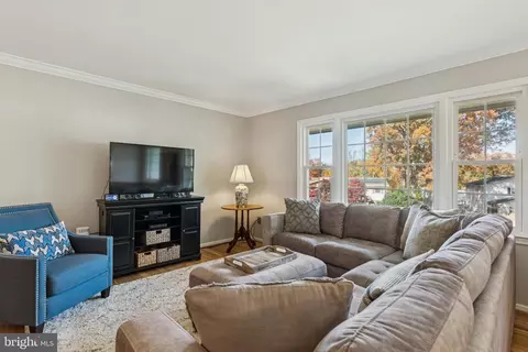 Living - 8101 Greeley Blvd, Springfield, VA 22152 photo 1 of 4