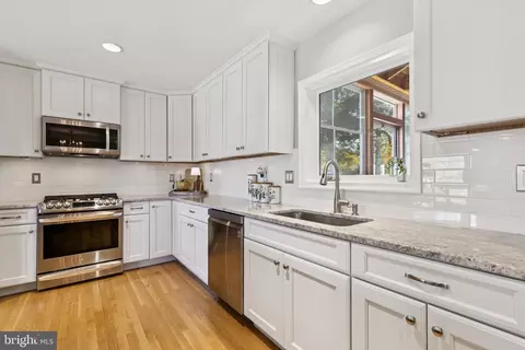 Kitchen - 8101 Greeley Blvd, Springfield, VA 22152 photo 7 of 7