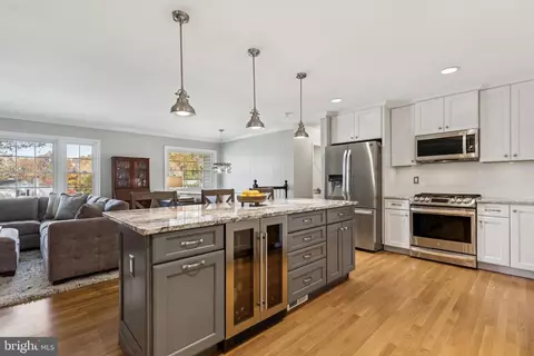 Kitchen - 8101 Greeley Blvd, Springfield, VA 22152 photo 4 of 7