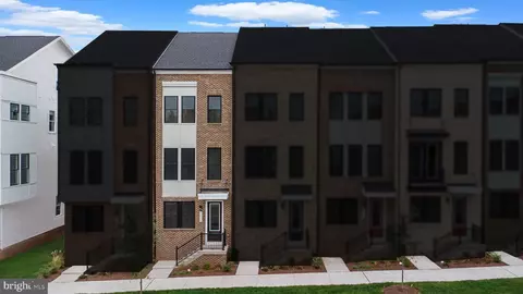 2676 River Birch Rd, Herndon, VA 20171