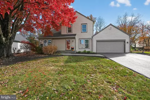 4521 Waverly Crossing Ln, Chantilly, VA 20151