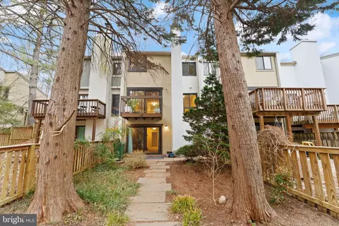 2345 Millennium Ln, Reston, VA 20191 photo 47