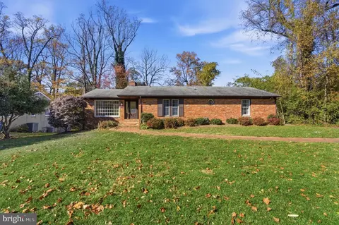 3110 Juniper Ln, Falls Church, VA 22044