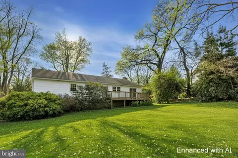 7802 Birnam Wood Dr, Mclean, VA 22102 photo 3