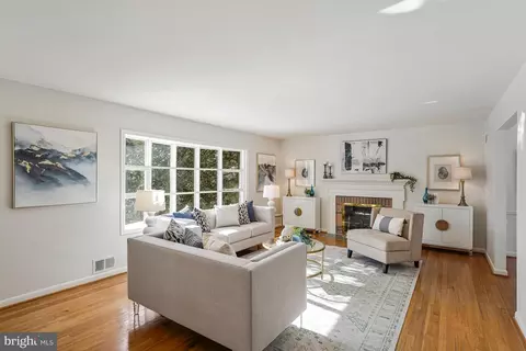 7802 Birnam Wood Dr, Mclean, VA 22102 photo 14