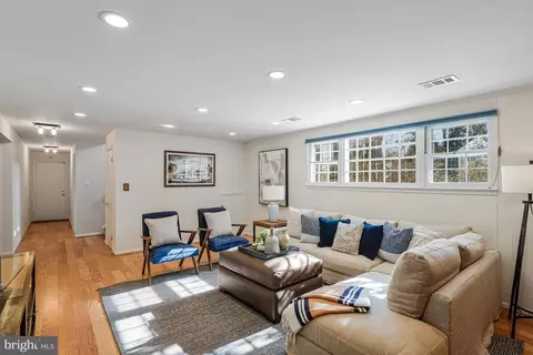 7802 Birnam Wood Dr, Mclean, VA 22102 photo 6