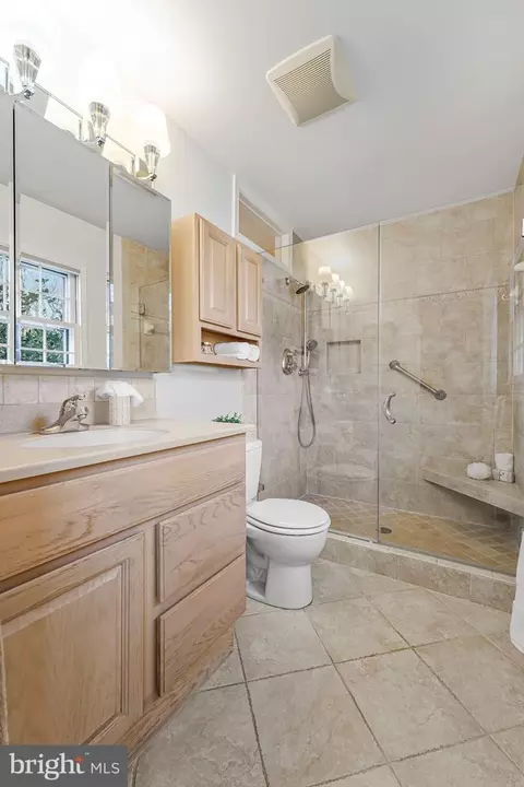 7802 Birnam Wood Dr, Mclean, VA 22102 photo 22