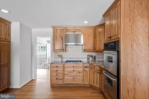 7802 Birnam Wood Dr, Mclean, VA 22102 photo 16
