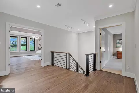 Entry Way - 1700 Brookside Ln, Vienna, VA 22182 photo 4 of 23