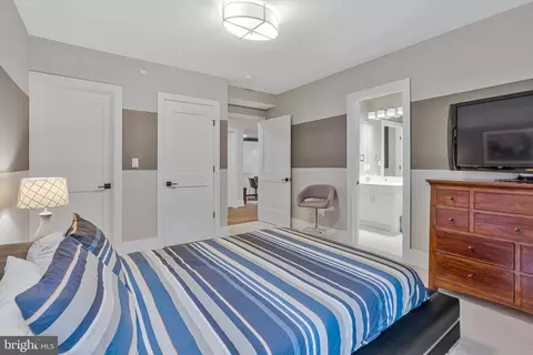 Bedroom - 1700 Brookside Ln, Vienna, VA 22182 photo 12 of 12