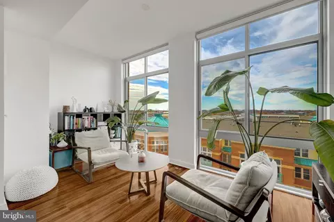 11990 Market St #614, Reston, VA 20190