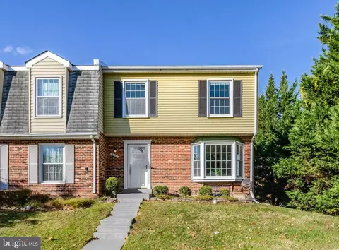 6400 Patience Ct, Alexandria, VA 22315