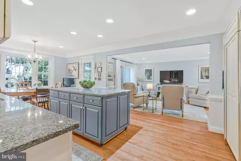 Kitchen - 7724 Desdemona Ct, Mclean, VA 22102 photo 3 of 4