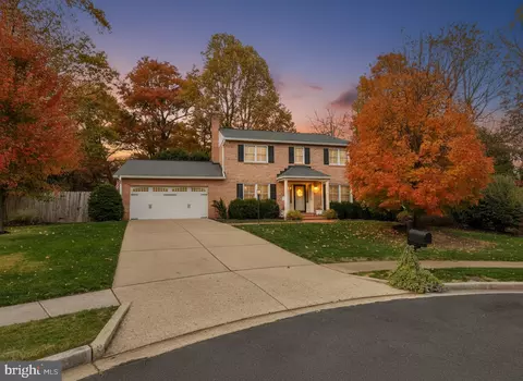 Exterior - 7724 Desdemona Ct, Mclean, VA 22102 photo 1 of 9
