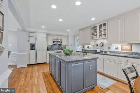 Kitchen - 7724 Desdemona Ct, Mclean, VA 22102 photo 2 of 4