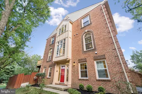 6481 Sharon Kay Ct, Alexandria, VA 22310