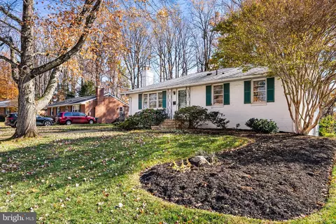 Exterior - 7457 Long Pine Dr, Springfield, VA 22151 photo 2 of 4
