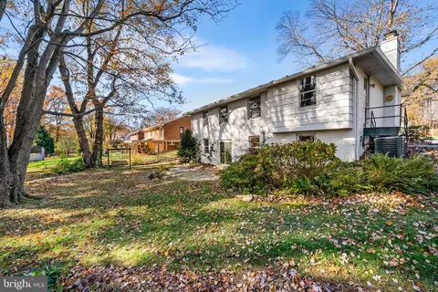 Exterior - 7457 Long Pine Dr, Springfield, VA 22151 photo 3 of 4