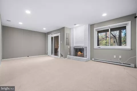2152 Glencourse Ln, Reston, VA 20191 photo 30