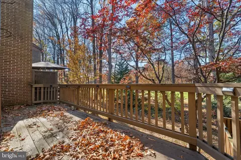 2152 Glencourse Ln, Reston, VA 20191 photo 13