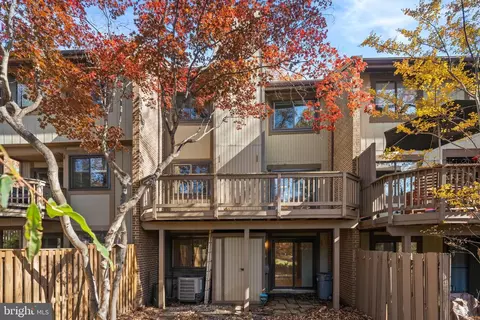 2152 Glencourse Ln, Reston, VA 20191 photo 36