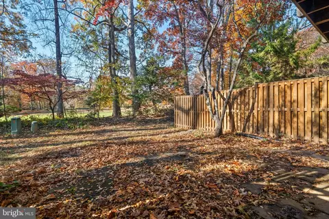 2152 Glencourse Ln, Reston, VA 20191 photo 35