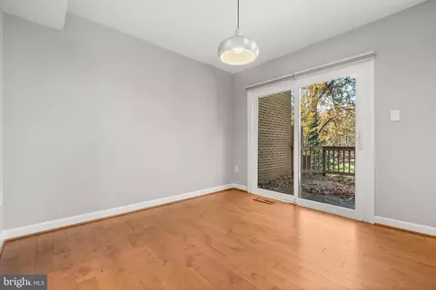 2152 Glencourse Ln, Reston, VA 20191 photo 7