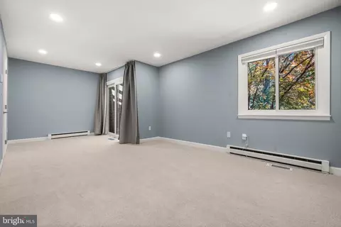 2152 Glencourse Ln, Reston, VA 20191 photo 17