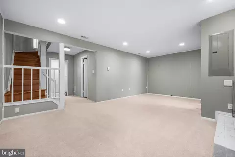 2152 Glencourse Ln, Reston, VA 20191 photo 31