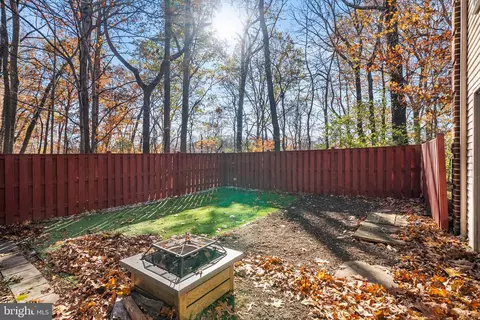 Exterior - 5658 Sutherland Ct, Burke, VA 22015 photo 3 of 3