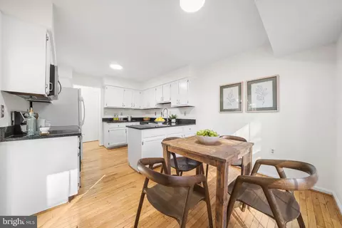 Dining - 5658 Sutherland Ct, Burke, VA 22015 photo 3 of 3