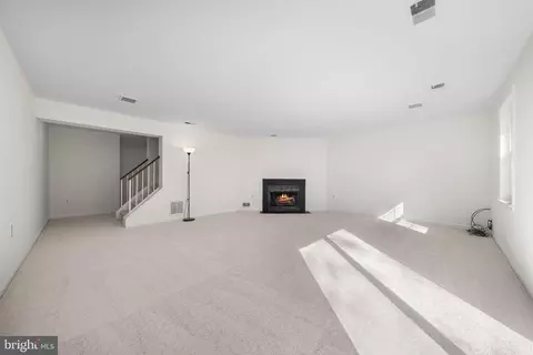 Living - 5658 Sutherland Ct, Burke, VA 22015 photo 4 of 4