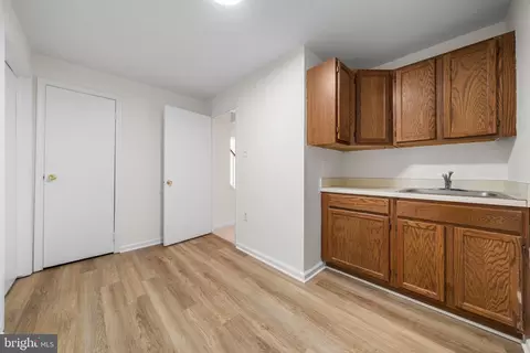 Entry Way - 5658 Sutherland Ct, Burke, VA 22015 photo 3 of 3