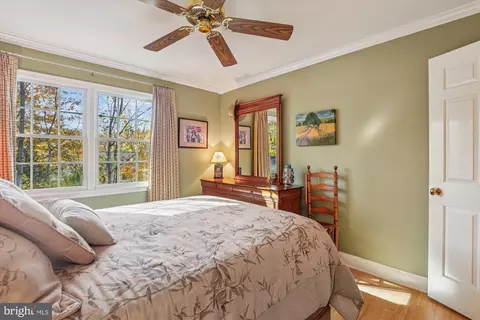 Bedroom - 5608 Doolittle St, Burke, VA 22015 photo 6 of 7