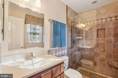 Bath - 5608 Doolittle St, Burke, VA 22015 photo 2 of 5