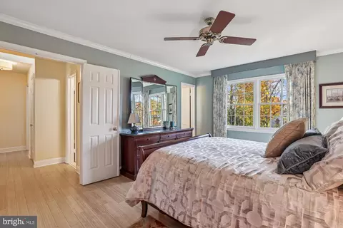 Bedroom - 5608 Doolittle St, Burke, VA 22015 photo 3 of 7