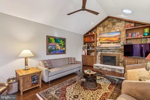 Living - 5608 Doolittle St, Burke, VA 22015 photo 3 of 4