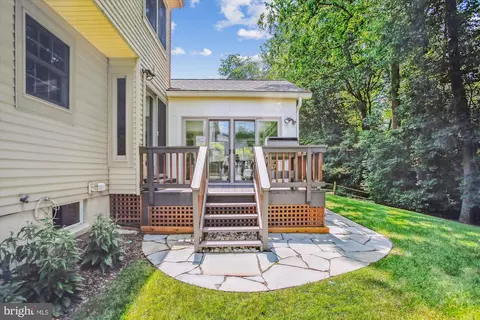 Exterior - 5608 Doolittle St, Burke, VA 22015 photo 9 of 14