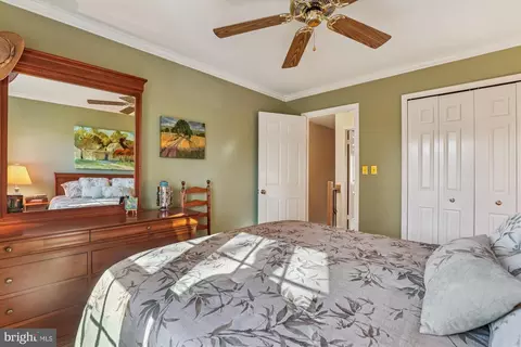 Bedroom - 5608 Doolittle St, Burke, VA 22015 photo 7 of 7