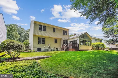 Exterior - 5608 Doolittle St, Burke, VA 22015 photo 14 of 14