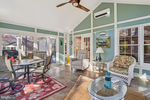 Exterior - 5608 Doolittle St, Burke, VA 22015 photo 5 of 14