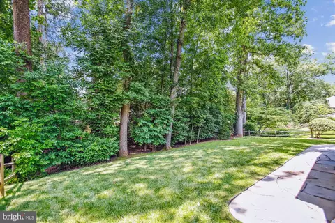 Exterior - 5608 Doolittle St, Burke, VA 22015 photo 11 of 14