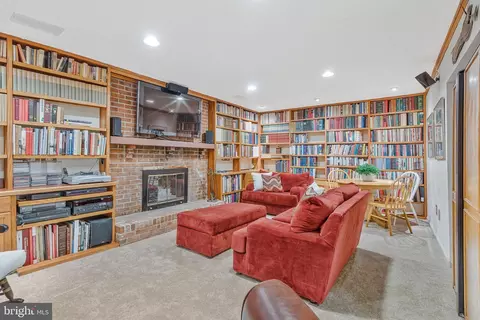 Other - 6628 Mclean Ct, Mclean, VA 22101 photo 5 of 6