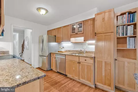Kitchen - 6628 Mclean Ct, Mclean, VA 22101 photo 3 of 3