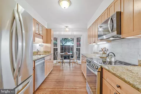 Kitchen - 6628 Mclean Ct, Mclean, VA 22101 photo 2 of 3