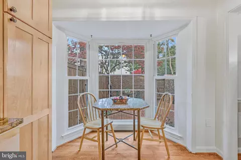 Dining - 6628 Mclean Ct, Mclean, VA 22101 photo 3 of 3