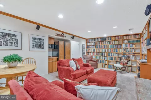 Other - 6628 Mclean Ct, Mclean, VA 22101 photo 4 of 6