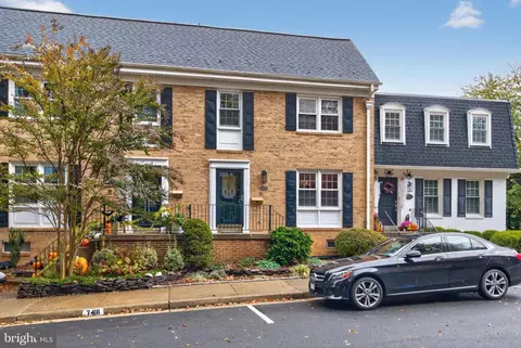 7416 Hallcrest, Mclean, VA 22102