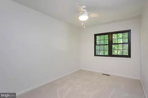 2060 Headlands Cir, Reston, VA 20191 photo 17