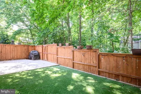 2060 Headlands Cir, Reston, VA 20191 photo 20